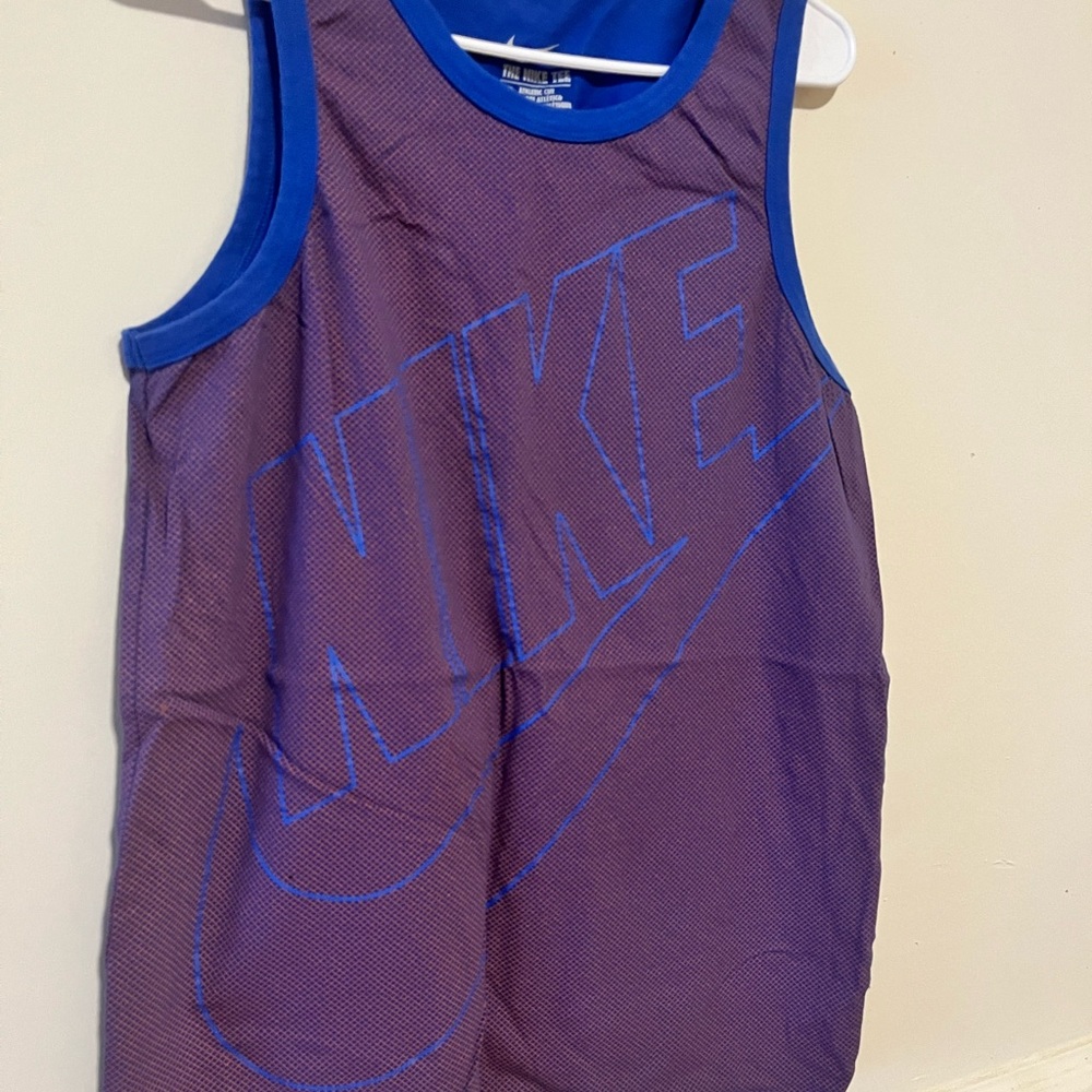The Nike Tee